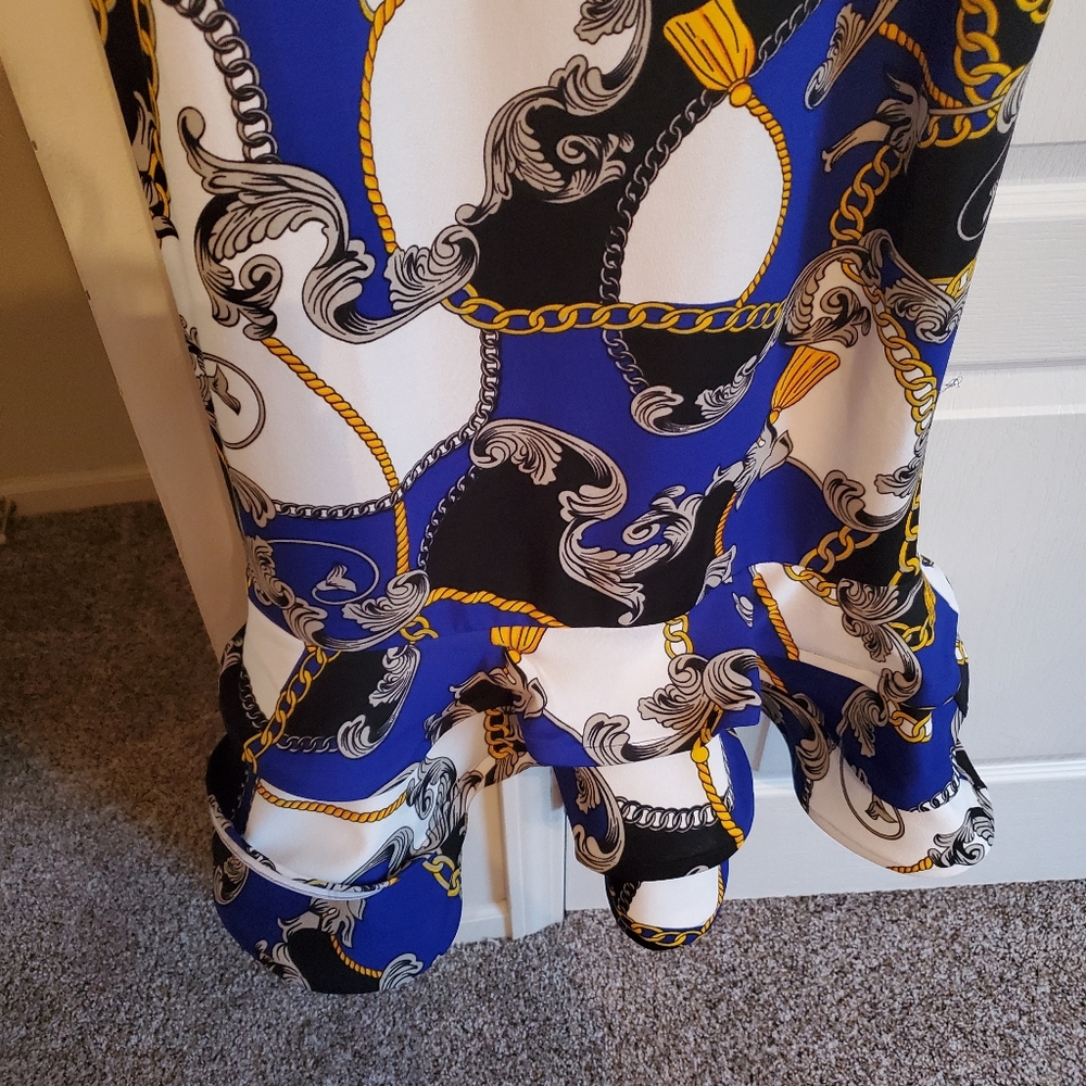 Dress - Picture 6 of 10